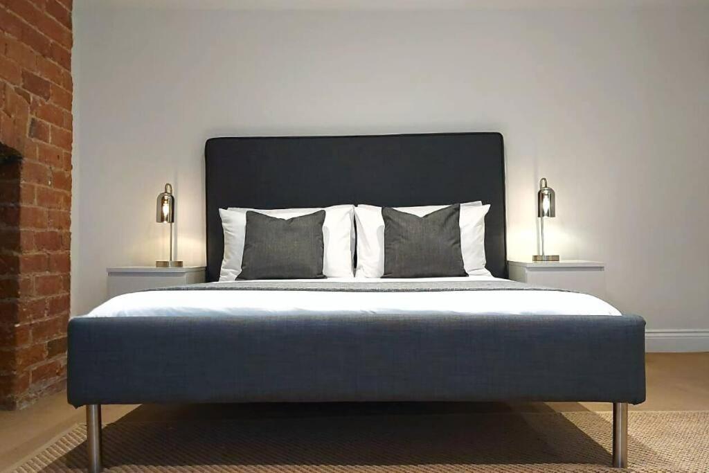 פרסטון Stylish Apartment In City Centre With Parking מראה חיצוני תמונה