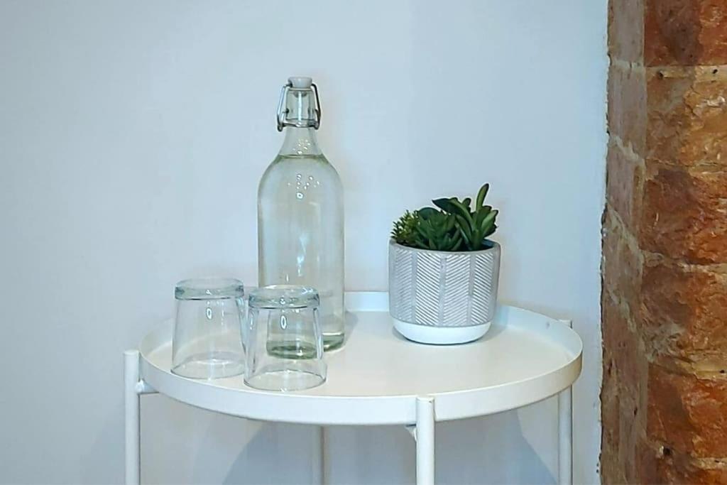 פרסטון Stylish Apartment In City Centre With Parking מראה חיצוני תמונה