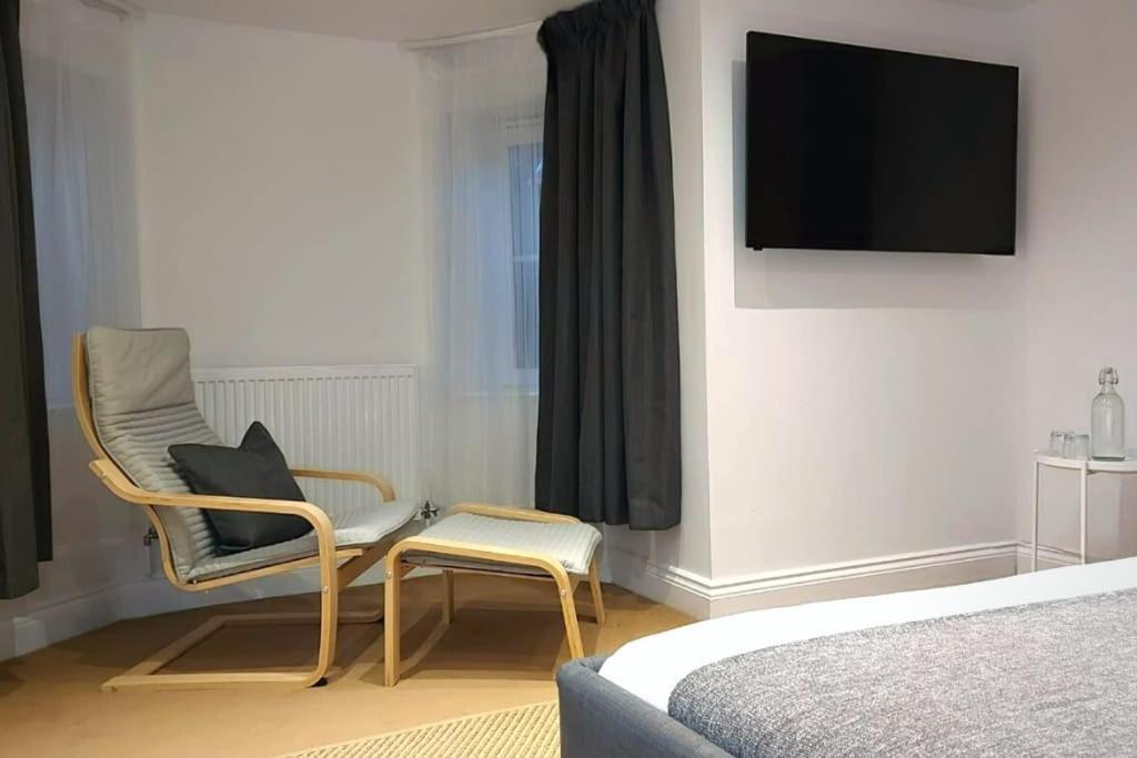 פרסטון Stylish Apartment In City Centre With Parking מראה חיצוני תמונה
